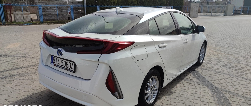 Toyota Prius cena 86000 przebieg: 179000, rok produkcji 2016 z Białystok małe 92